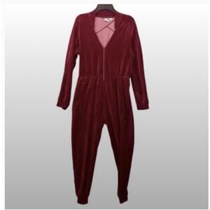 Puma EVO T7 Women's Velour Velvet Red Long Sleeve Jumpsuit Size Small 90s chic
